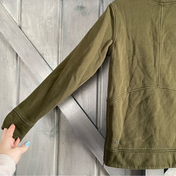 Lululemon Fleece Pullover hidden kangaroo pocket size 4‎ - Picture 5 of 10